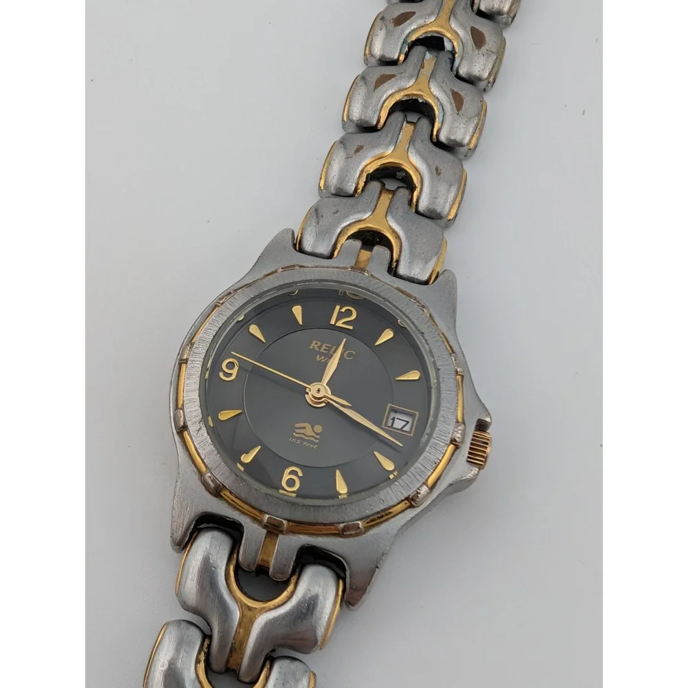 Relic Wet Watch Women‎ 26mm Case 5.75
